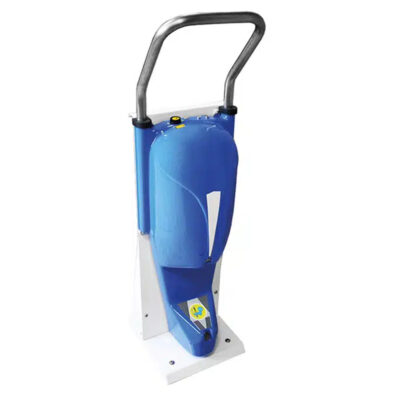 Machine mobile de désinfection des semelles et des chaussures, fonctionnant sur batterie