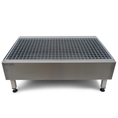 Station de lavage des bottes multi-grille